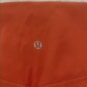 LULULEMON LEGGINGS.